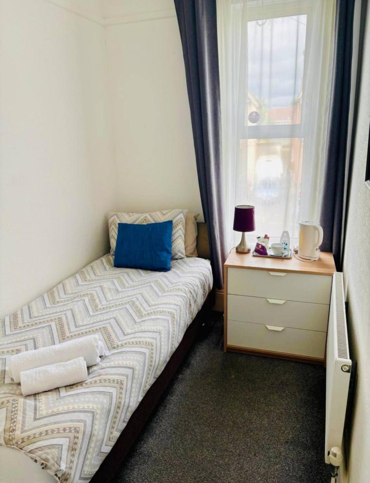 St Joseph'S Guest House سوثامبتون المظهر الخارجي الصورة